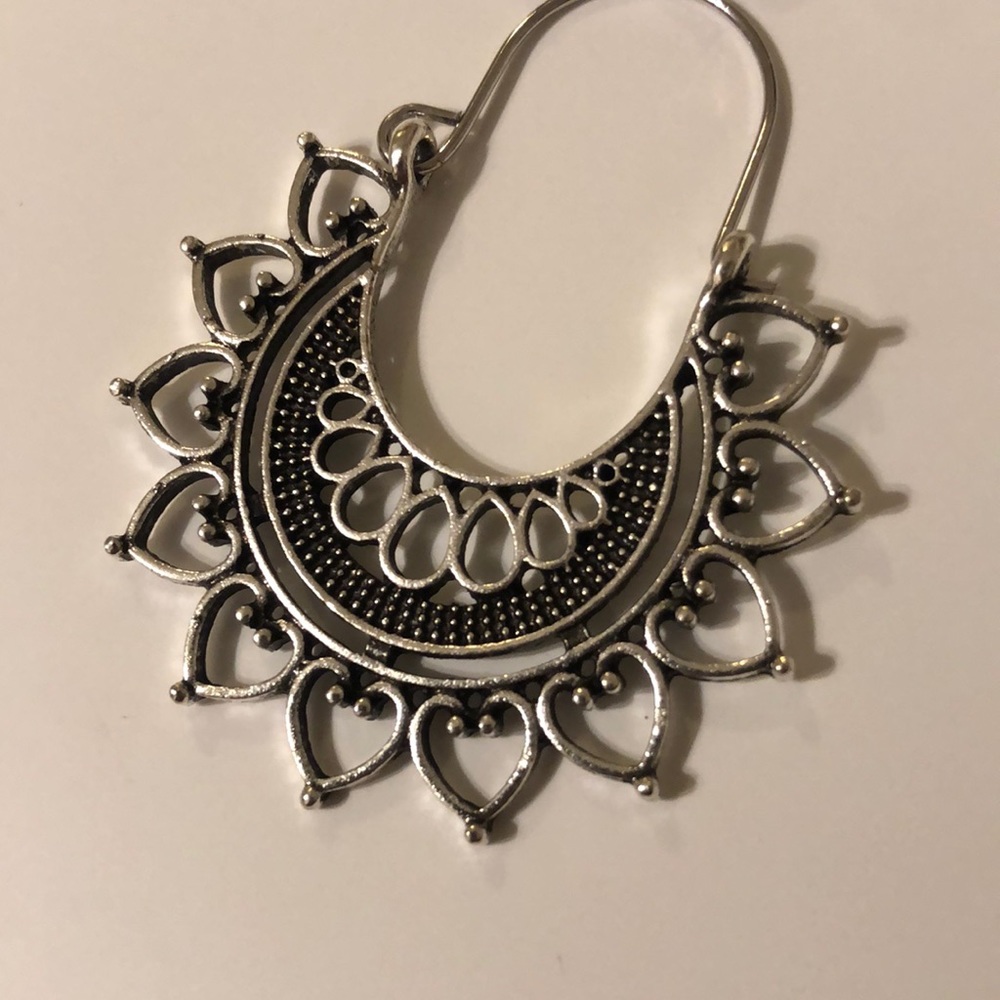Etched Drop Hoop Hollow trendy Boho earrings - Picture 9 of 12